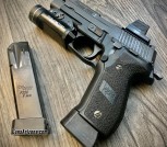 Mk25 P226 Navy w/ extras 