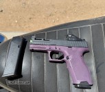 Psa Dagger compact with 2 Glock mags 