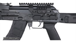 lng-zastava-zr7762xr_4_web-min