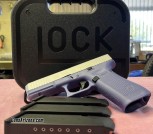 Glock 17 Gen5 Two-Tone Purple/'Satin Aluminum' 9x19 Semi-Auto Pistol
