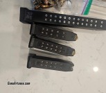 Glovk .40 cal magazines and ammo.