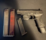 M&P 2.0 9mm Full Size Comp with freedom finger frt