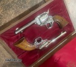 Colt frontier scout 22. Pistols Pair (Consecutive serial numbers)