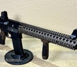 Daniel Defense M4A1 FDE 5.56/.223