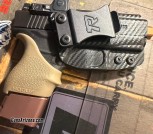 CARBON FIBER IWB RH ROUNDED GLOCK 43 HOLSTER 