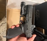 Springfield Echelon 9mm – Like New – Factory Green Dot – 5 Magazines