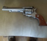 lRuger new model blackhawk stainless 357mag