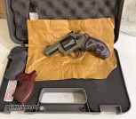 Smith & Wesson Model 19 Comp Carry Performance Center.357