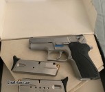 Smith & Wesson