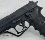 2007 SIG Sauer P220 .45 Auto 
