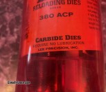 Lee dies