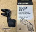 Magpul offset light mount
