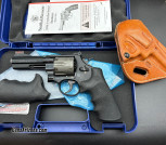 Smith & Wesson 329PD .44 magnum revolver