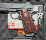 Brand New Sig Sauer 1911 45 Auto (ACP) 5in Black Nitron/Rosewood Pistol - 8+1 Rounds