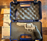 Smith & Wesson 627-5 357 Magnum 4' Barrel